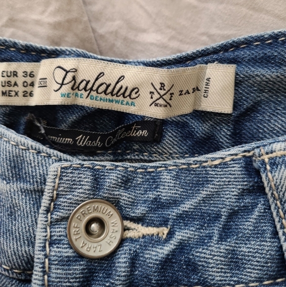 ZARA frafalue Size 4 Jean Shorts distressed with crochet - Picture 2 of 10